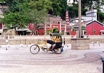 AMa.jpg (59158 bytes)