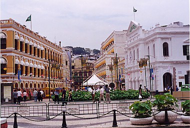 macauSquare.jpg (52048 bytes)